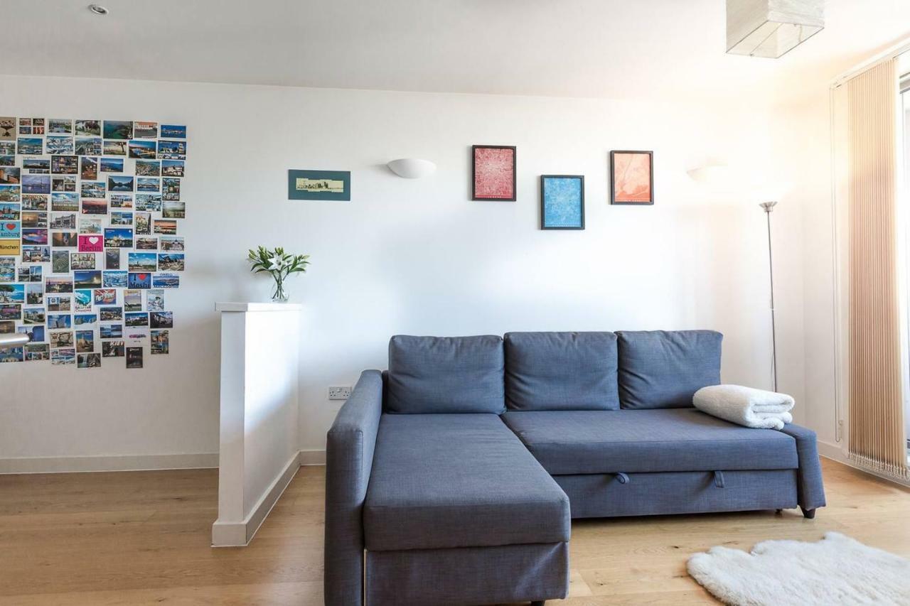Modern 1 Bedroom Apartment In E1 With Great Views Londra Esterno foto